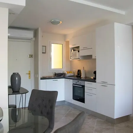 Apartment Crystal Palace